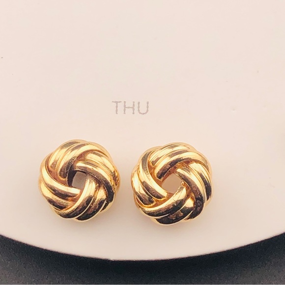 NWT 7 Pairs Stud Earring Set, Daily Dainty Studs, Handmade - Knot - Picture 5 of 10